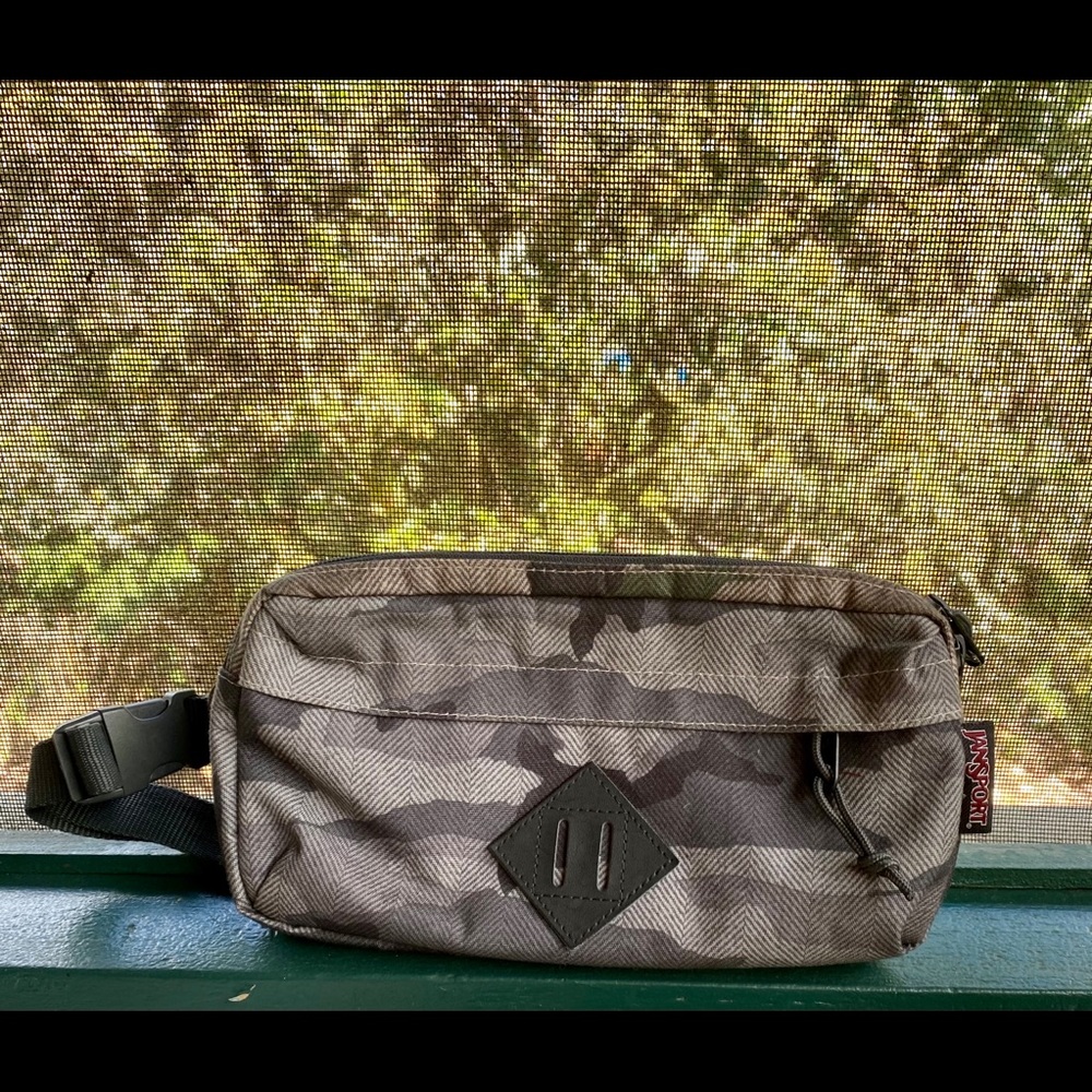 JANSPORT Camo Men's Adjustable Strap Fanny Pack